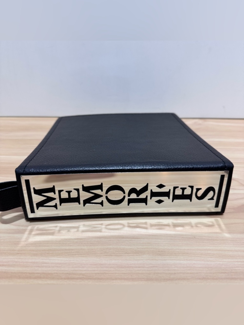 MEMORIES Photo Album Holds 100 4x6 Photos w/area for notes Black Faux Leather - Picture 9 of 16